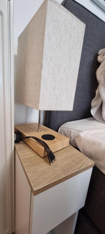 Federnest - Luxus-Studio - Kingsize Boxspringbett - Home-Office Mit Monitor Und Drucker - 11 Min Hbf Duisburg Ngoại thất bức ảnh